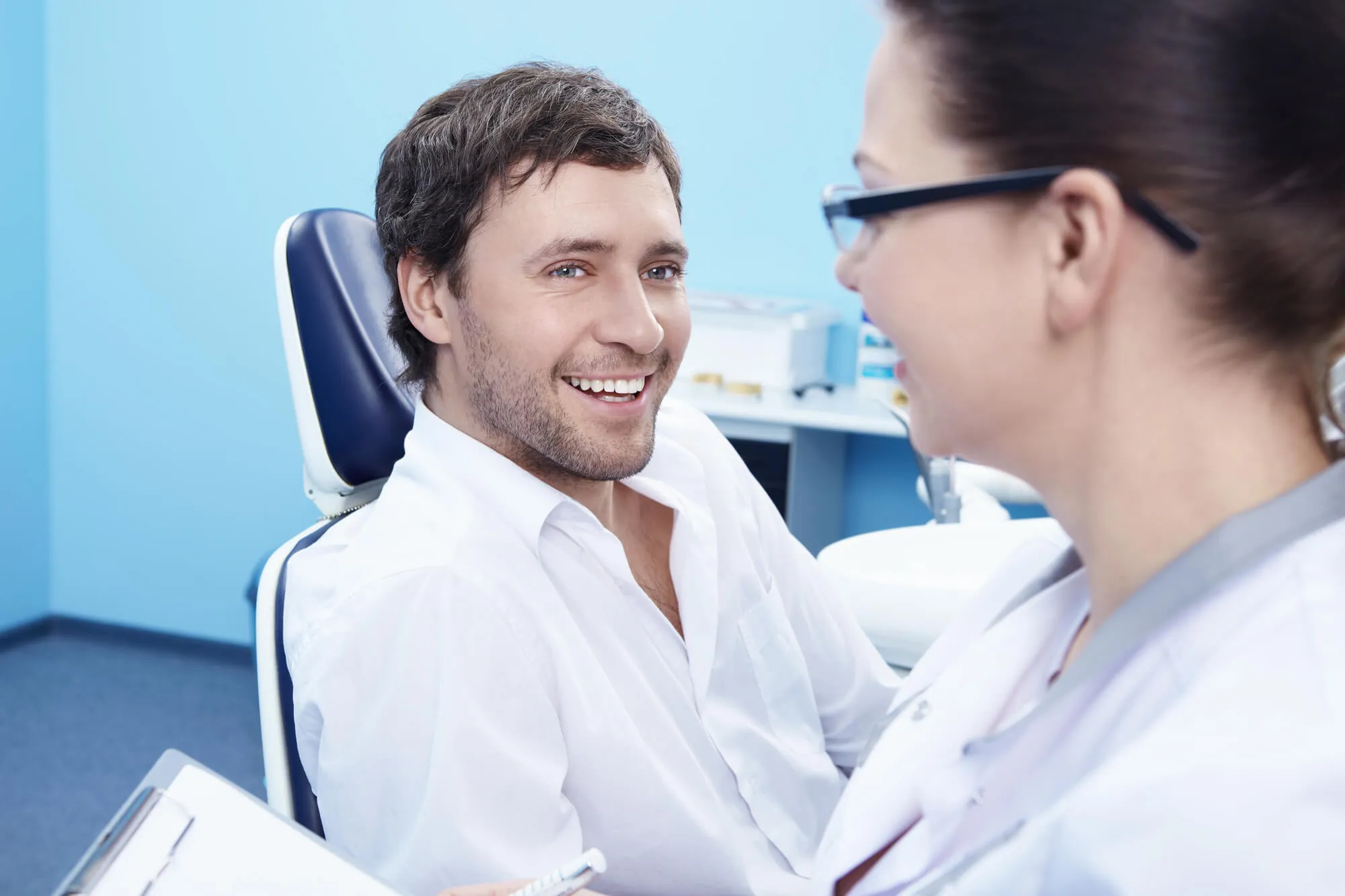 patient getting dental sealants